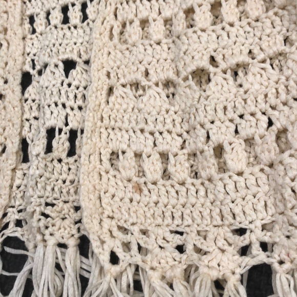 Crocheted vest - Picture 4 of 5